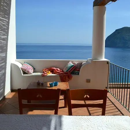 Del Mare 펜션 *